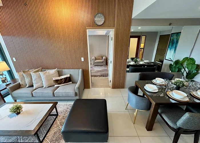 Bgc One Uptown Premium 2br With Balcony Near Supermarket, Malls And Restaurants 아파트