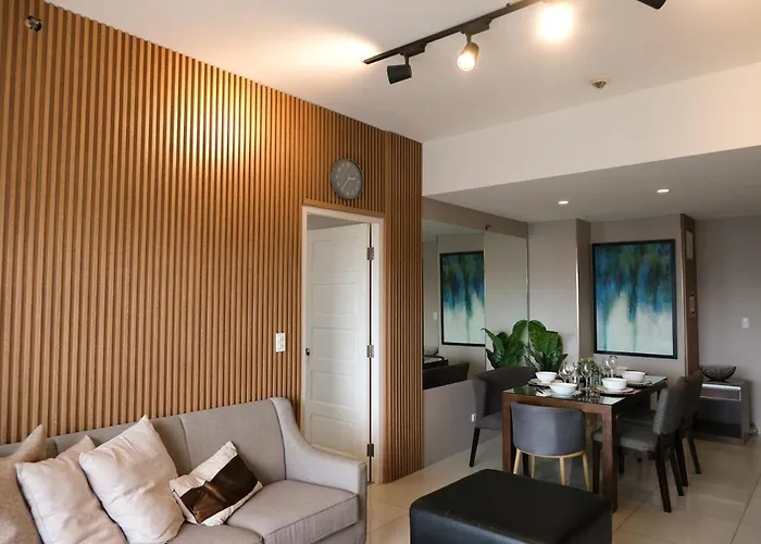 Bgc One Uptown Premium 2br With Balcony Near Supermarket, Malls And Restaurants 아파트