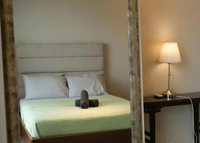 Bgc One Uptown Premium 2br With Balcony Near Supermarket, Malls And Restaurants 마닐라