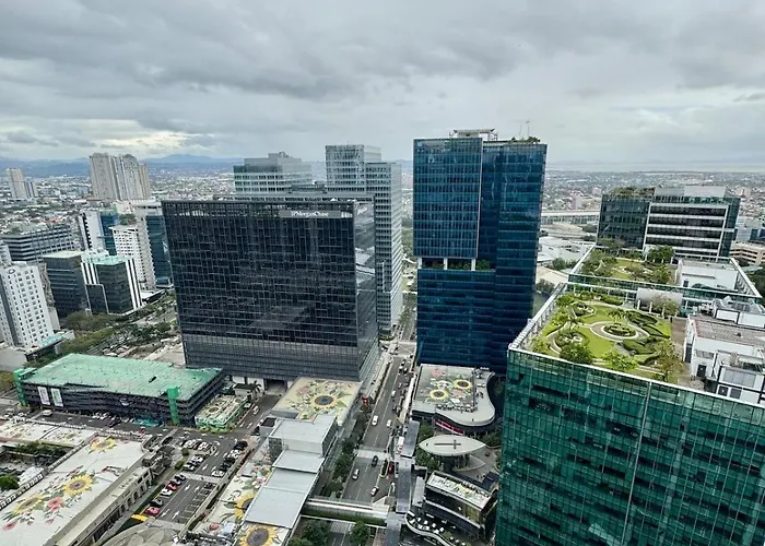 아파트 Bgc One Uptown Premium 2br With Balcony Near Supermarket, Malls And Restaurants *