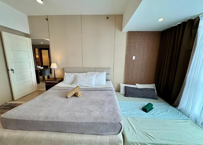 Bgc One Uptown Premium 2br With Balcony Near Supermarket, Malls And Restaurants *