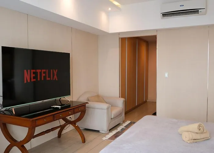 Bgc One Uptown Premium 2br With Balcony Near Supermarket, Malls And Restaurants 마닐라