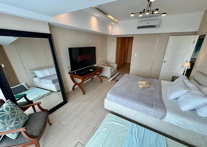 Bgc One Uptown Premium 2br With Balcony Near Supermarket, Malls And Restaurants 아파트 *